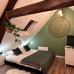 apt-le-nid-douillet-hypercentre-studio.fr-paris.fr/